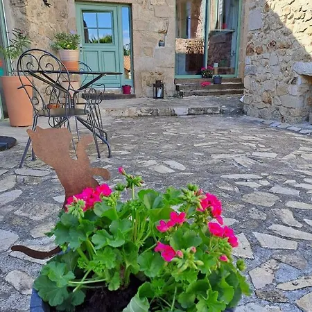 Domaine Saint Claude - , D'hotes & Insolite *