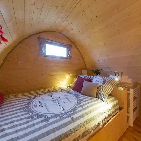 Domaine Saint Claude - , D'hotes & Insolite Alojamento de Acomodação e Pequeno-almoço Malleval