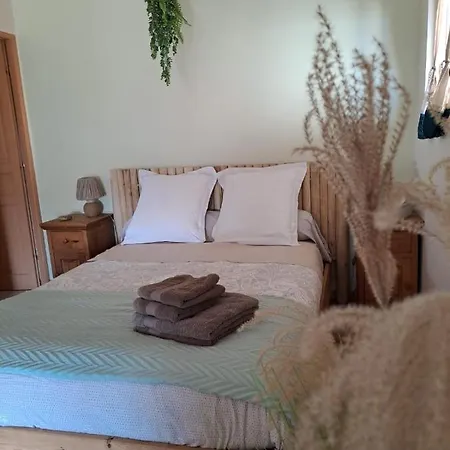 Domaine Saint Claude - D'hotes De Charme Bed & Breakfast 3*